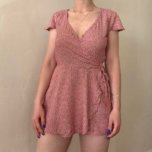 NWT HOLLISTER CALIFORNIA MINI DRESS WRAP-FRONT ROMPER SIZE SMALL